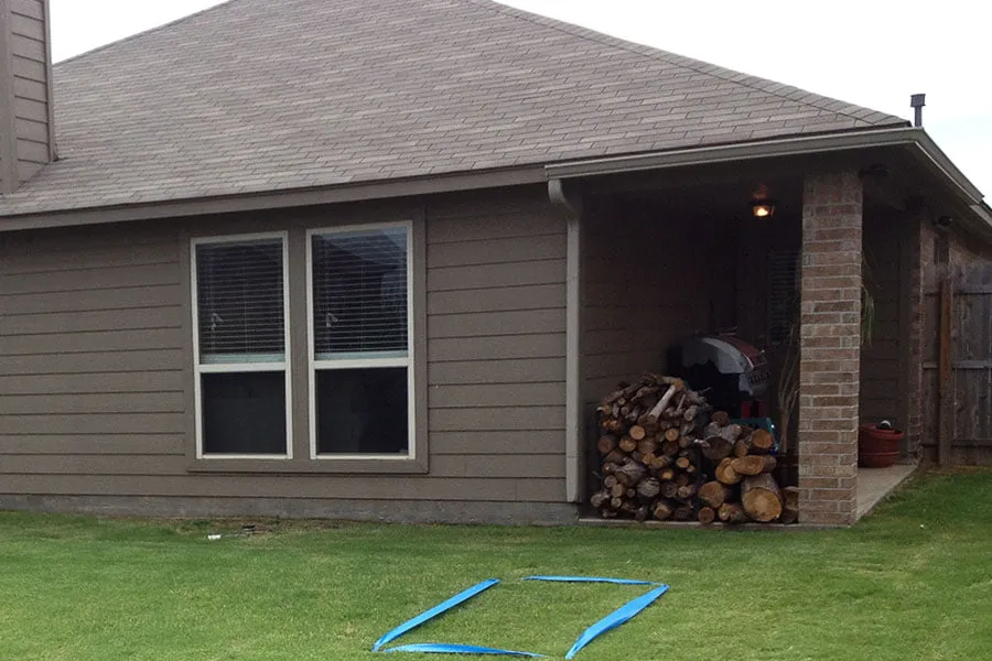 The backyard of a house before the myheartcreative studio addition was built. 